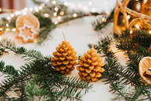 Świeca z wosku pszczelego - szyszka