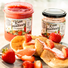 Krem miodowy z truskawką