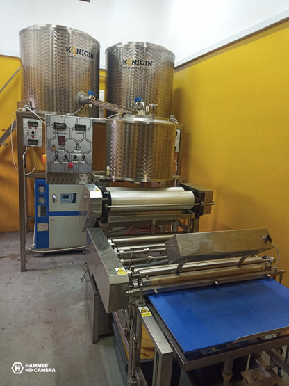 Usługa przerobu powierzonego wosku na węzę pszczelą