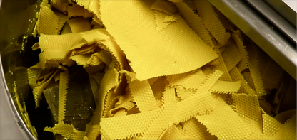 Usługa przerobu powierzonego wosku na węzę pszczelą