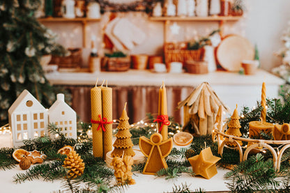 Świeca z wosku pszczelego - Aniołek